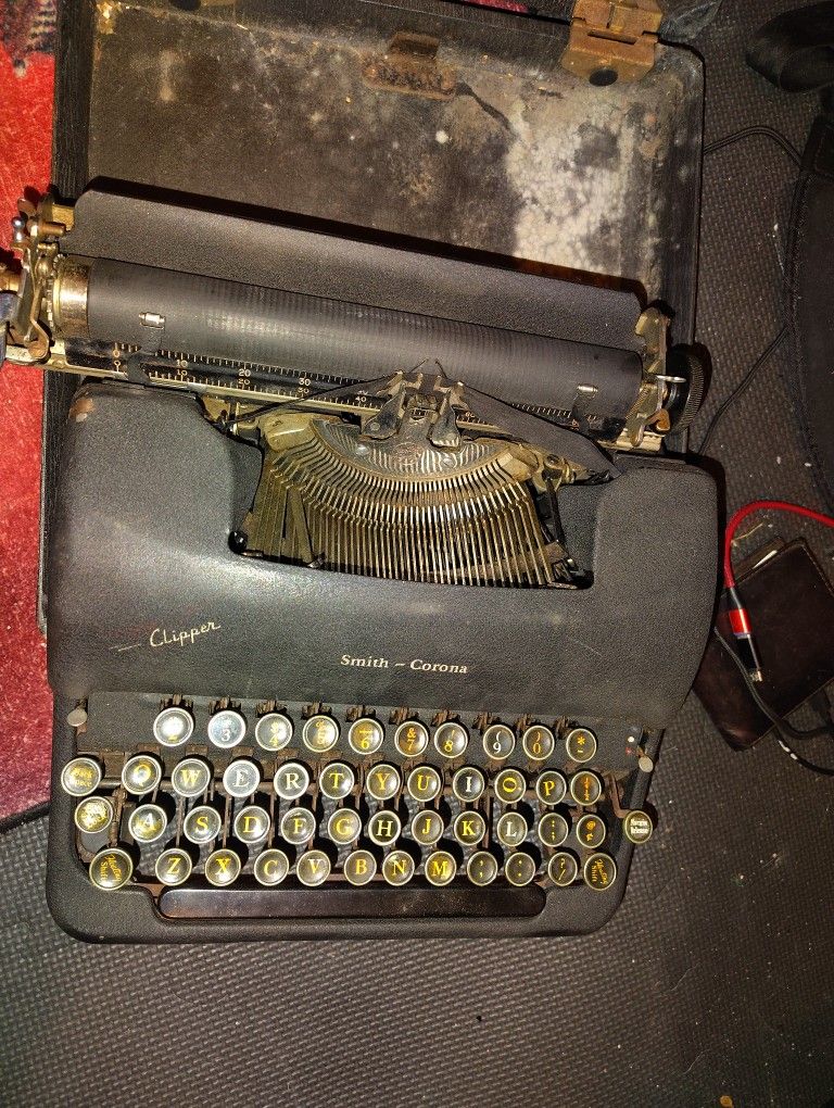1947 Typewriter