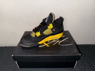 Jordan 4 Thunder
