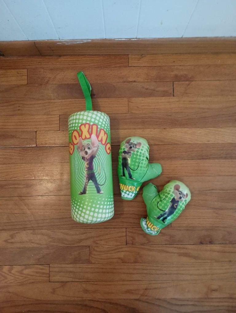 EUC Green Chuck E Cheese Mouse Boxing Gloves & Punching Bag Set