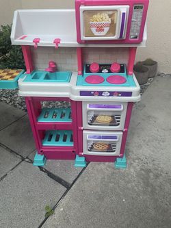 Small Pink Kitchen Set