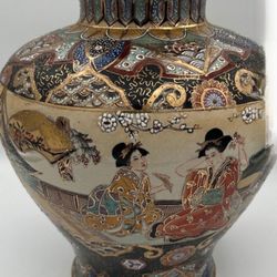 BEAUTIFUL ASIAN  SATSUMA VASE 