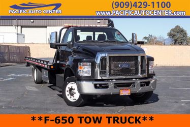 2023 Ford F-650 Gas