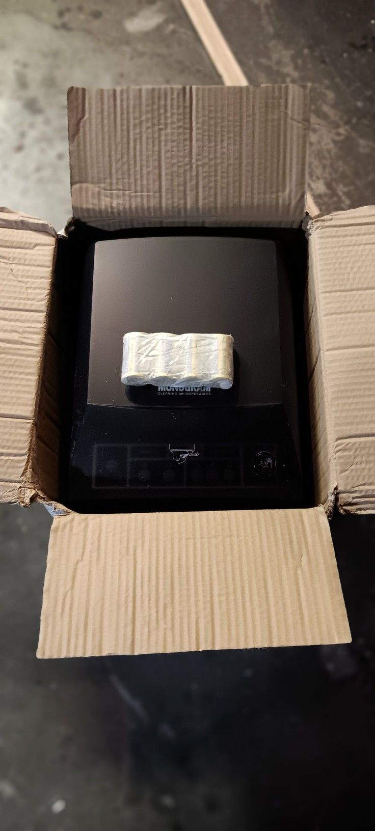 Automatic Hands-free Wall Mount Paper Towel Dispenser Black (Monogram)