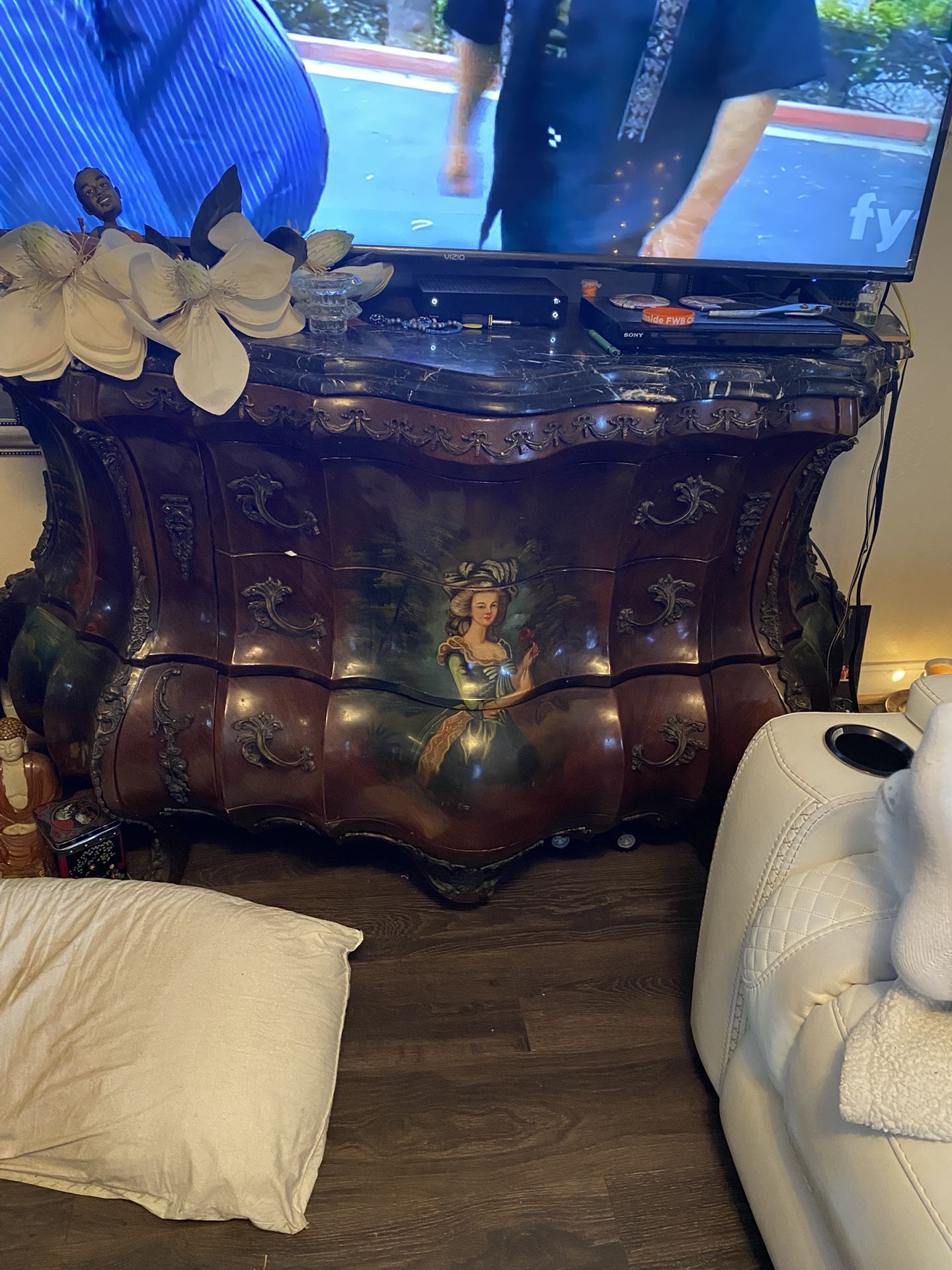 Beautiful cabinet