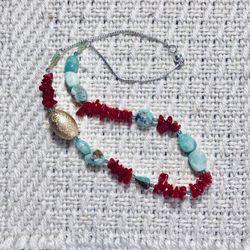 Gemstone necklace chrysoprase and corals brand new