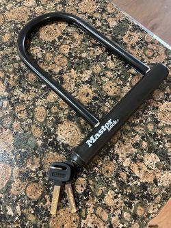 Master Lock bike lock with two keys