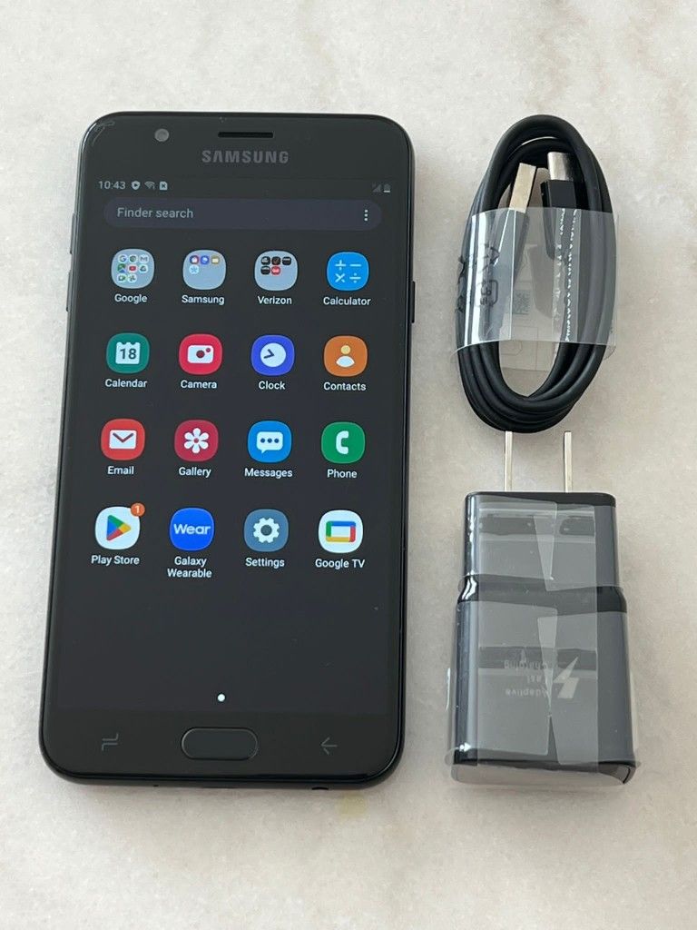 Samsung Galaxy J7  , Unlocked   for all Company Carrier ,  Excellent Condition  Like New 