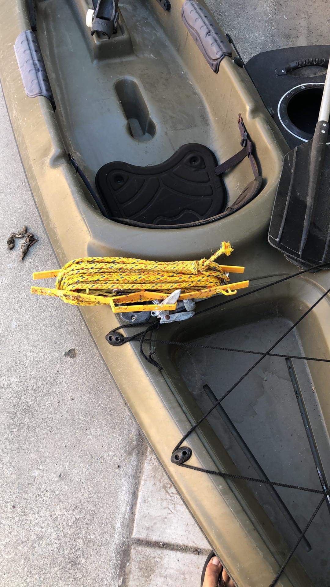 12ft Sun Dolphin Journey SS Fishing Kayak