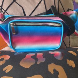 Multi Color Fanny 
