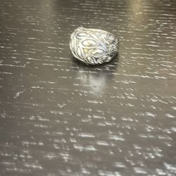 New! Ladies Fashion Ring