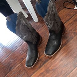 Square Toe Boots