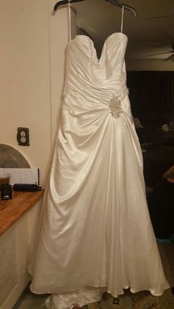 Kathy Ireland wedding dress