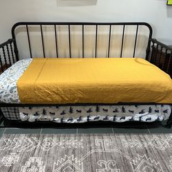 Daybed With Trundle