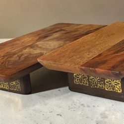 2x Wood Risers