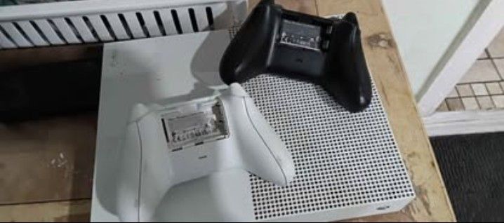 Xbox For Sell (Buy It ASAP)