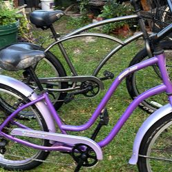 3 GGGS MAN,S 7 SPEED FAT TIRES WOMAN’S 7 SPEED $150 Each Or $280 For Both Thanks