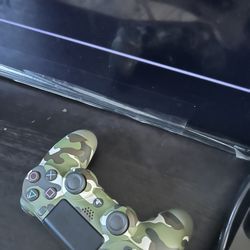 PlayStation 4 With Controller 