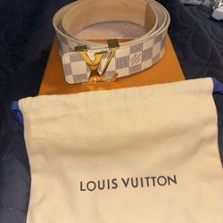 Louis  Vuitton White Wit Gold Lv Buckle Men Belt-M9609 