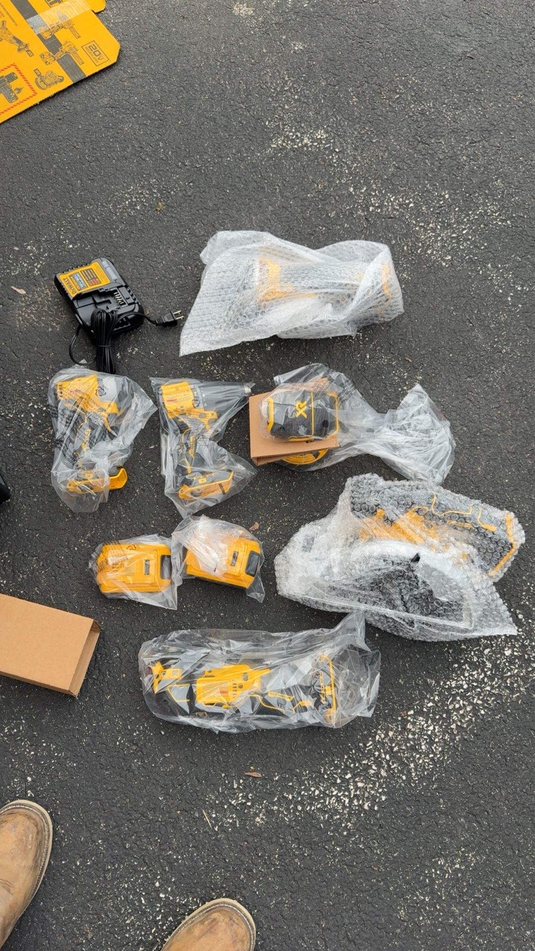 DeWalt 6 Tool Kit With Case