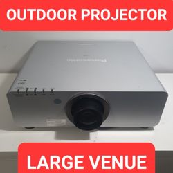 Panasonic Projector PT-D6000US 6500 Ansi Lumens DLP - Large Venue / Outdoor