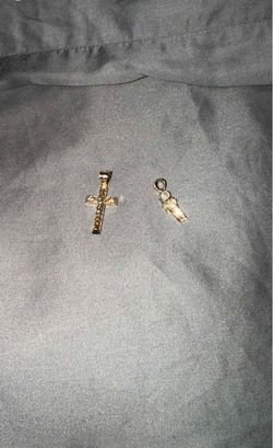 Dijes de oro de 14k