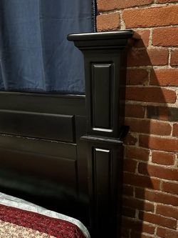 Black Wooden Headboard (Queen)