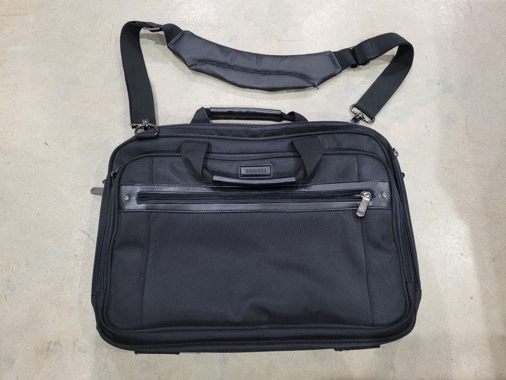 Toshiba Envoy Laptop Bag