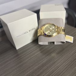 Oversized Slim Runway Gold-Tone Watch (Unisex) 