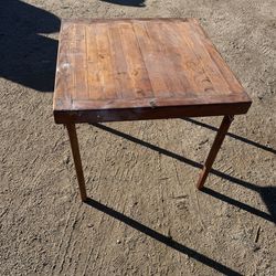 Foldable wood table old
