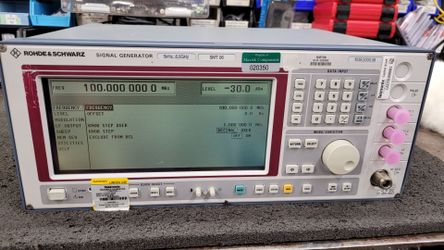 Rohde & Schwarz SMT06 5 KHz to 6 GHz Signal Generator