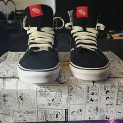 Vans Peanut Snoopy Bones