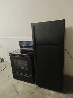 Stove And Fridge Nice Condition Everything 