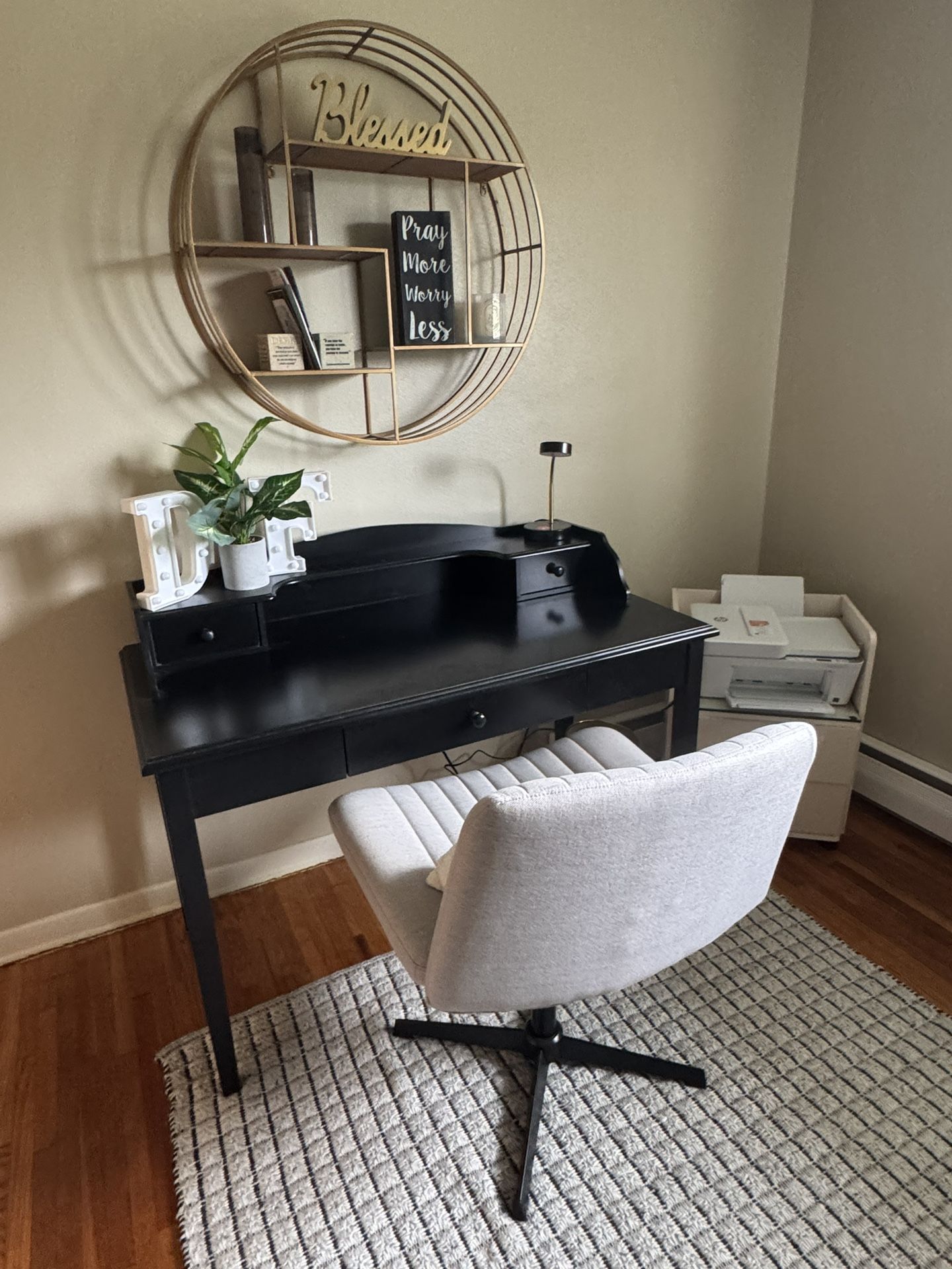 Desk & Office Chair 