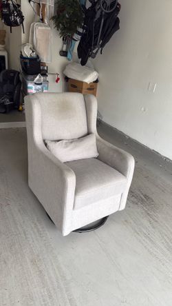 FREE Swivel chair