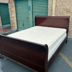 Queen Size Bed With Mattress