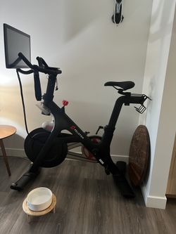 Peloton Bike For Sale In Washougal