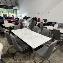 Modern Stone Dining Table with 6 Chairs / Mesa de comedor moderna de piedra con 6 sillas