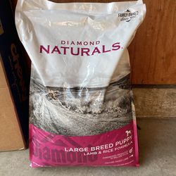 Diamond Natural puppy food