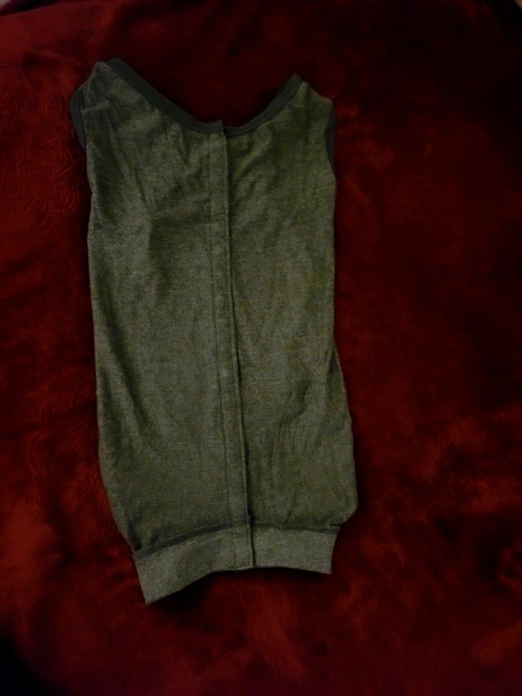 NWT PETS DOG APPAREL GRAY SIZE L 