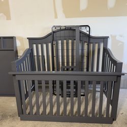 Crib and Toddler Bed  (mattress Not Included) Gray