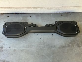 OEM Sound Bar off of a 2021 Gladiator