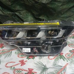 2024-25 Ford Mustang Left Headlight Computer 