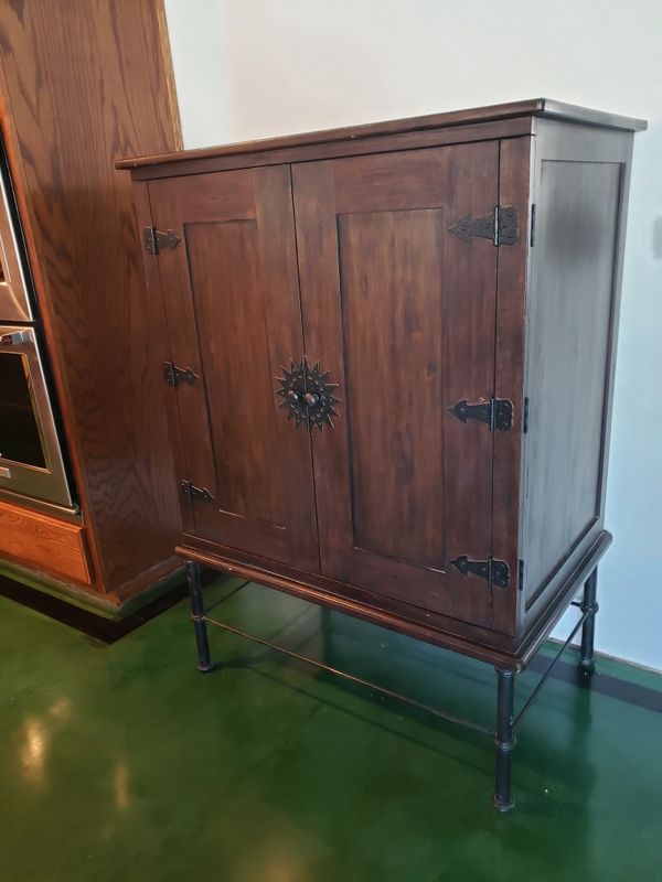 Pier 1 Cabinet For In Bakersfield Ca Offerup Pier 1 Cabinet