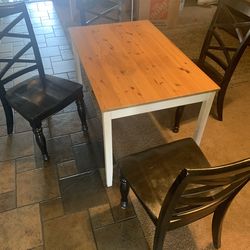 Dining room table & chairs
