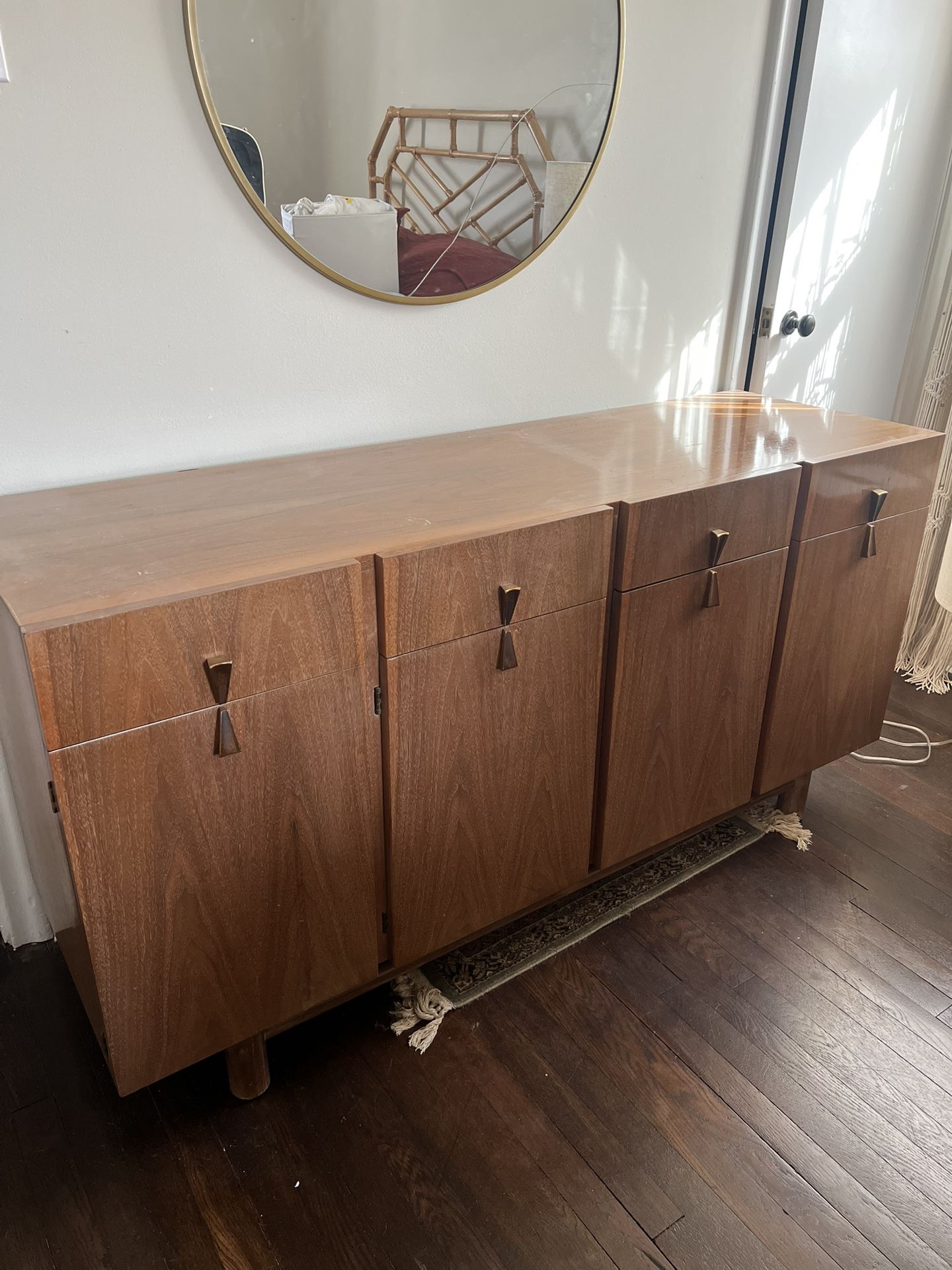 Mid Century Modern American of Martinsville Bedroom Set