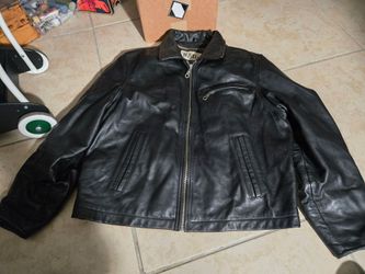 vintage Wilsons Leather M. Julian men's black leather jacket with a quilted Thinsulate lining. Medium