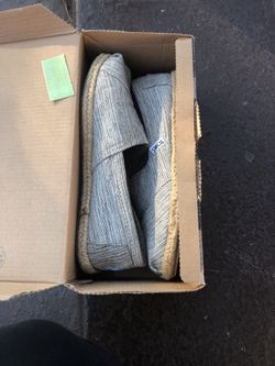 Toms