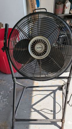 Shop fan on stand 18" used
