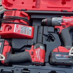 Milwaukee Fuel Combo ,hammer Drill ,impact Drill With 2. 50 Battery 
