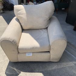 Selling Furniture and Appliances 